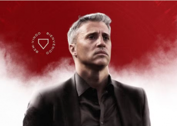 Hernán Crespo é anunciado como novo técnico do São Paulo