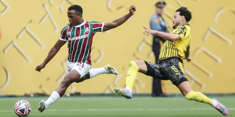 Fluminense sufoca Dortmund, mas perde chances e fica no empate pelo Mundial