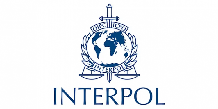 PF pede inclusão de Zambelli na lista de procurados da Interpol