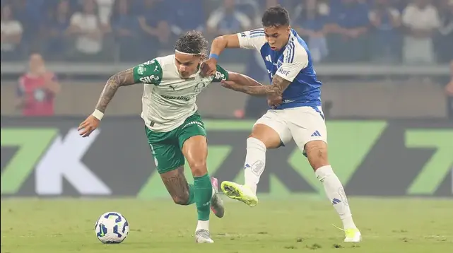 Palmeiras perde do Cruzeiro e cai para 4º no Brasileirão