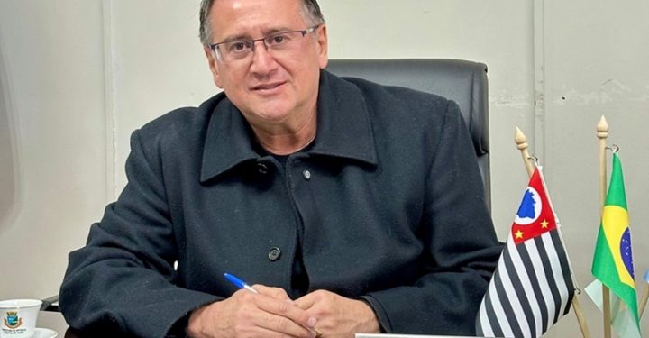 Prefeito Roberto Araujo anuncia construção do Avaré Plaza Shopping