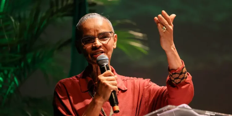 Marina Silva alerta para “golpe mortal” em normas sobre licenciamento