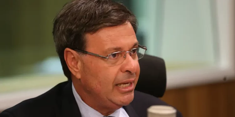 Ex-ministro Gilson Machado é preso pela Polícia Federal