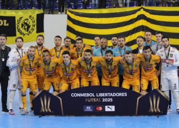 Magnus perde para o Peñarol e fica com o vice na Libertadores 2025