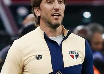 Zubeldía pede para deixar o comando do São Paulo