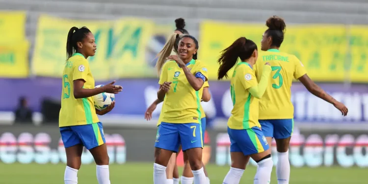 Liderada por Kerolin, seleção goleia Bolívia na Copa América