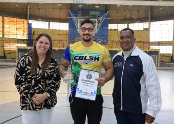 ESPORTE  Avareense conquista título de campeão pan-americano de luta de braço na Argentina