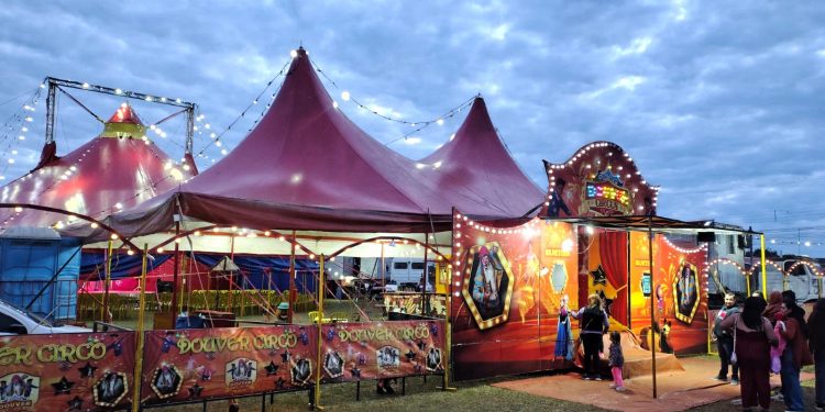 CULTURA  Douver Circus estreia espetáculo nesta quinta-feira, 31, no Jardim Presidencial