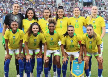 Equador arranca empate com Uruguai na abertura da Copa América
