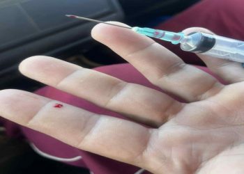 Descarte incorreto de perfurocortante causa acidente com coletor em C. César