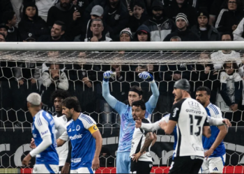 Corinthians empata com o Cruzeiro em Itaquera