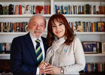 Cristina Kirchner está com gana de luta, diz Lula após visita
