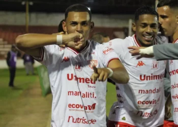Noroeste vence Linense e vaga nas oitavas de final fica próxima