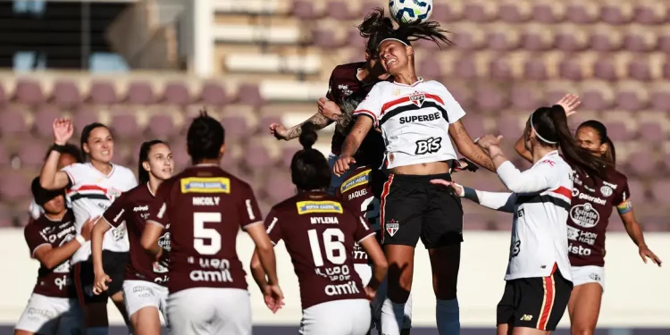 Ferroviária e São Paulo empatam nas quartas do Brasileirão Feminino