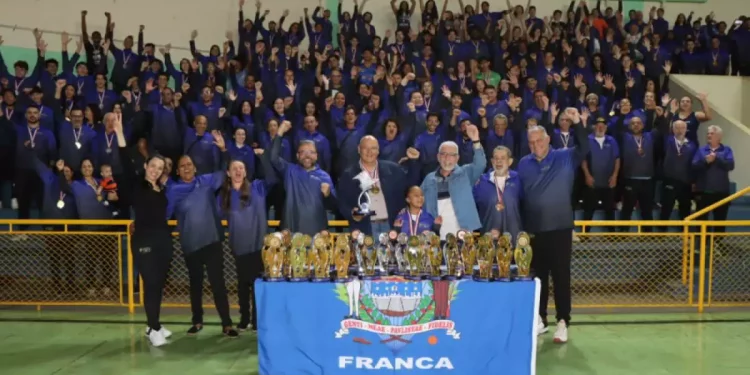 Franca comemora hexacampeonato nos Jogos Regionais