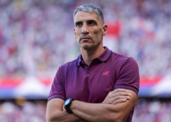Santos acerta a contratação de Vojvoda como novo técnico