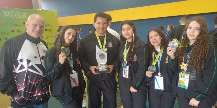 Atletas de Damas de Itapetininga foram vice-campeãs nos Jogos Escolares do Estado de São Paulo