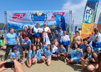 A Equipe de Natação Avareense Brilha na 7ª Etapa do Circuito Paulista de Travessias Aquáticas em Bertioga