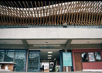 Biblioteca Pública de Pardinho é selecionada para o Viagem Literária 2025 e recebe espetáculo com Cia. Mandingueiras da Pracinha