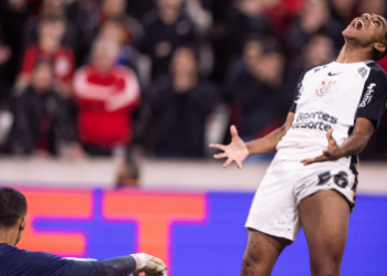 Corinthians vence o Athletico fora de casa e abre vantagem nas quartas da Copa do Brasil