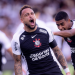 Corinthians vence o Vasco e respira no Campeonato Brasileiro