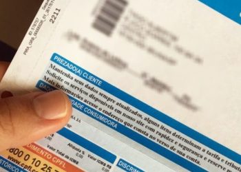 Conta de luz mais cara: veja como economizar durante a bandeira vermelha