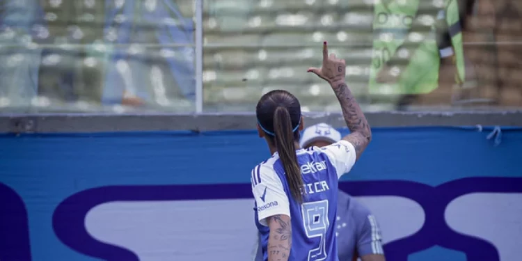 Cruzeiro vence RB Bragantino e conquista vaga inédita na semi do Brasileiro Feminino