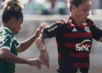 Palmeiras domina, goleia Flamengo e avança às semis do Brasileiro Feminino