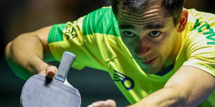 Hugo Calderano vence Benedikt Duda e é campeão do WTT de Foz do Iguaçu