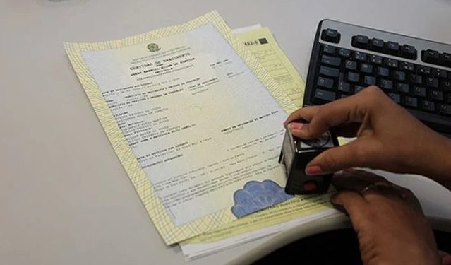 NOVA LEI FACILITA MUDANÇA DE NOME EM CARTÓRIO E AVARÉ REGISTRA 14 ALTERAÇÕES EM TRÊS ANOS