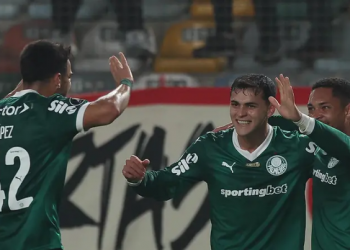 Palmeiras goleia Universitario-PER e encaminha vaga às quartas da Libertadores