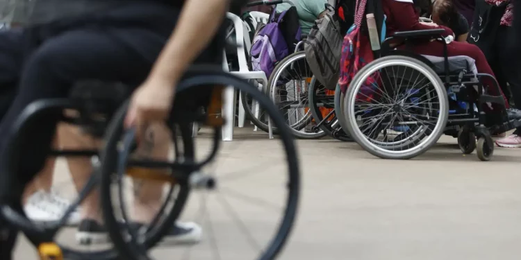 Feira online tem 7 mil vagas de emprego para pessoas com deficiência