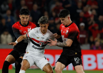 São Paulo perde nos pênaltis para o Athletico-PR e está fora da Copa do Brasil