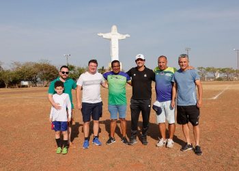 ESPORTE *Ex-jogador Essinho comanda avaliação técnica do Santos no Campo Municipal*