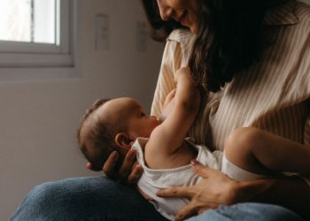 Leite materno tem memória? Alimento carrega histórico da mãe e proteção sob medida