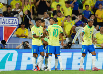 Brasil vence o Chile no Maracanã pelas Eliminatórias
