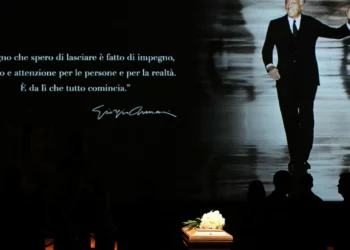 Giorgio Amarni: milhares de pessoas se despedem do ‘rei da moda’ em Milão
