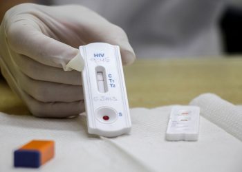 Postos de saúde oferecem testes rápidos de HIV, sífilis e hepatites virais