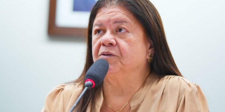 Comissão aprova programa de combate ao câncer de pele entre pescadores e trabalhadores rurais