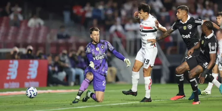 São Paulo vence o Botafogo pelo Brasileirão