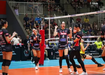 Sesi Vôlei Bauru vence Renasce Sorocaba em casa e volta à final
