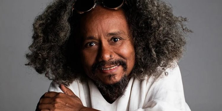 Chico César faz show gratuito na 42ª Fampop, que começa nesta quinta, 9, na Concha Acústica