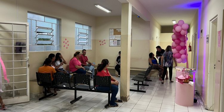 Outubro Rosa: Posto de Saúde do Bairro Alto realiza ação de conscientização sobre a saúde da mulher