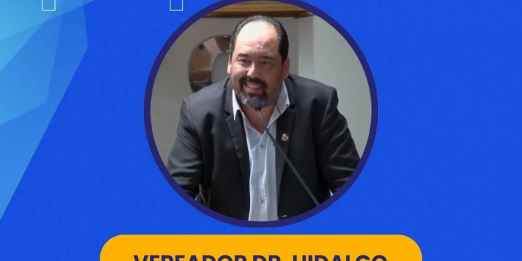 VEREADOR COBRA AÇÕES DA PM E DA DIRETORIA DE ENSINO EM RELAÇÃO A BRIGAS DE ALUNOS NA PORTA DE ESCOLAS DE AVARÉ