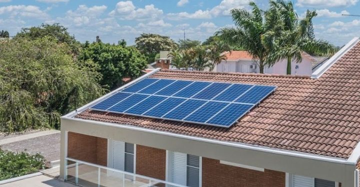Escola Estadual de Taquarituba recebe usina solar da CPFL Santa Cruz