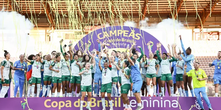 Palmeiras derrota Ferroviária e conquista Copa do Brasil feminina
