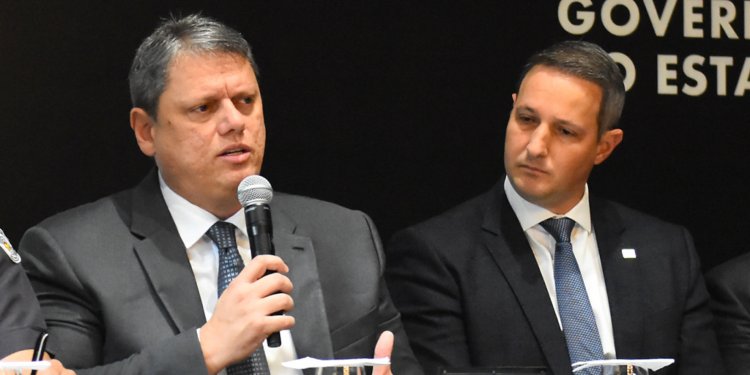 STF autoriza visita de Tarcísio e Derrite a Bolsonaro