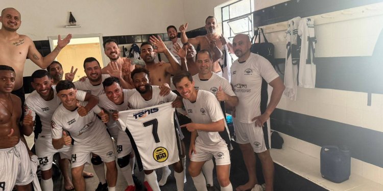 Veteranos A da AAA goleia Ferroviária