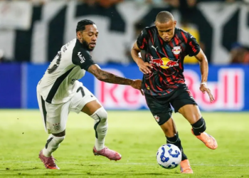 Corinthians sofre gol no fim e perde do Red Bull Bragantino