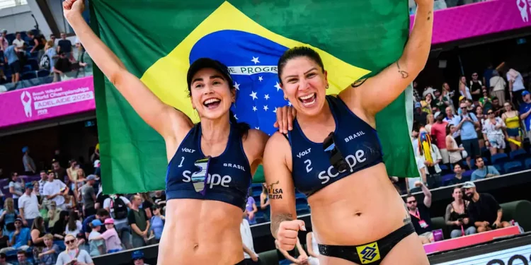 Carol Soberg e Rebecca faturam bronze no Mundial de vôlei de praia